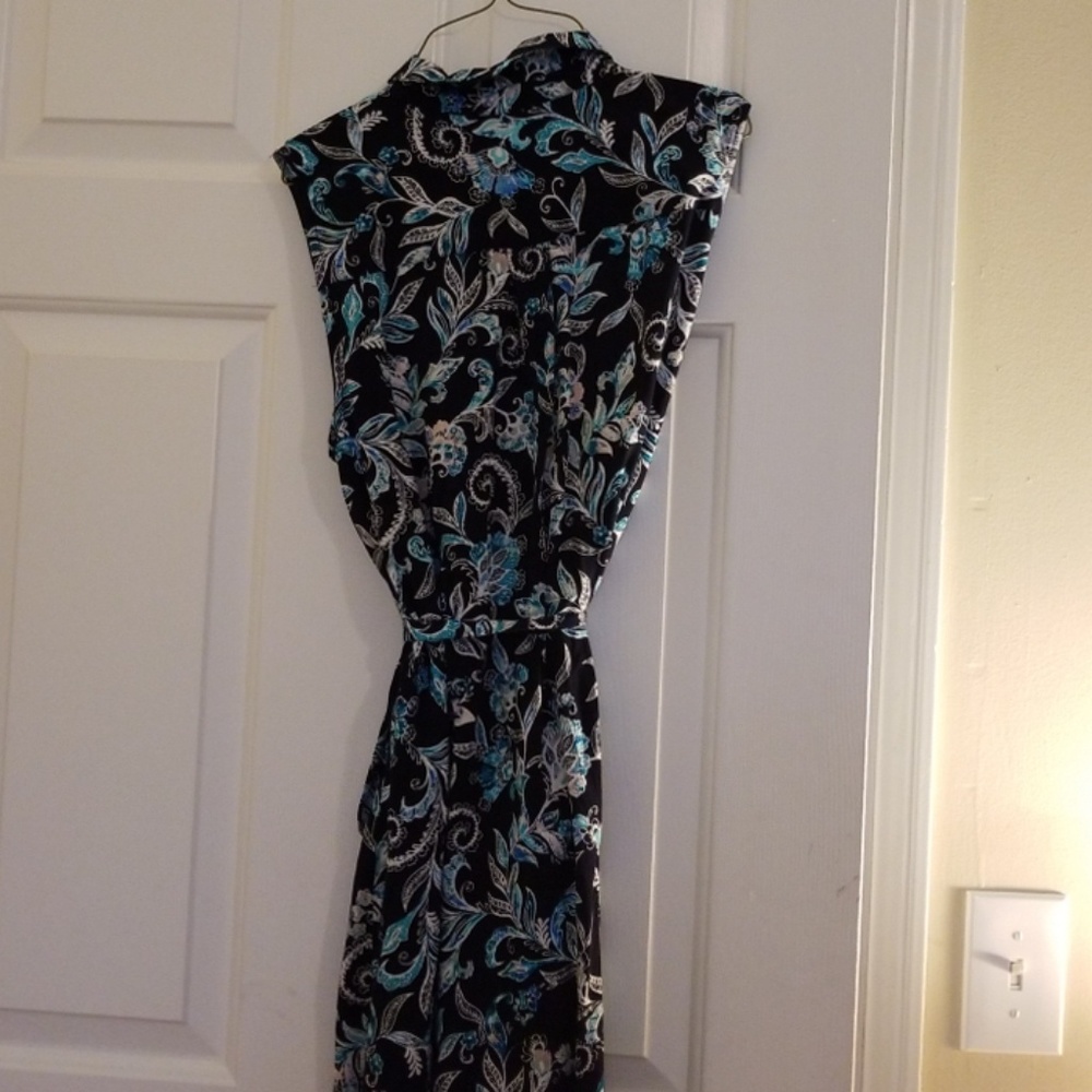 Dress - Picture 4 of 4